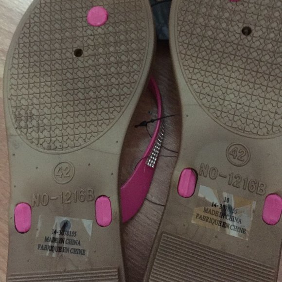 Privilege Size 10 Rhinestone Ladies Pink Slippers - Picture 7 of 7